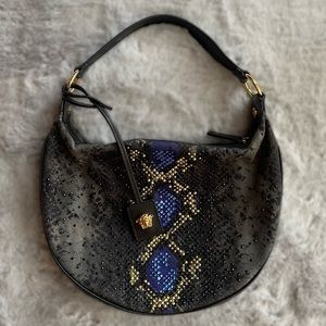 Authentic Versace hangbag 🖤